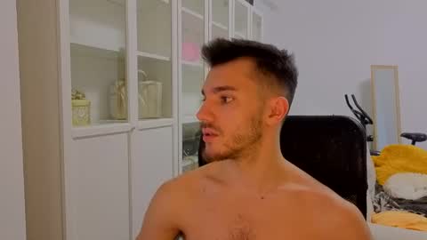 Snapshot of dominicvalente chatting on February 8, 2026, 9:51 pm dominicvalente online show from February 8, 2026, 9:51 pm