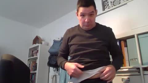 Snapshot of dominik_home chatting on January 7, 2026, 9:34 am dominik_home online show from January 7, 2026, 9:34 am