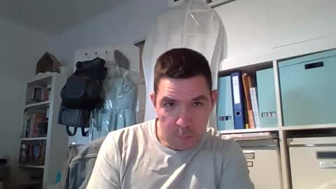 Snapshot of dominik_home chatting on June 1, 2026, 8:49 am dominik_home online show from June 1, 2026, 8:49 am