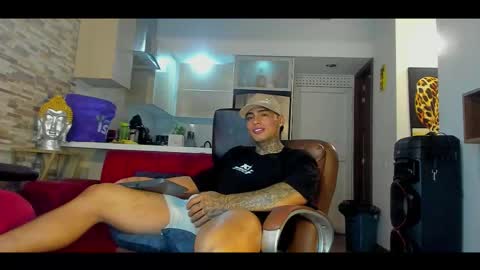 Only fans Ronnie col---InstaRonniecolleman  online show from November 3, 2025, 2:02 am