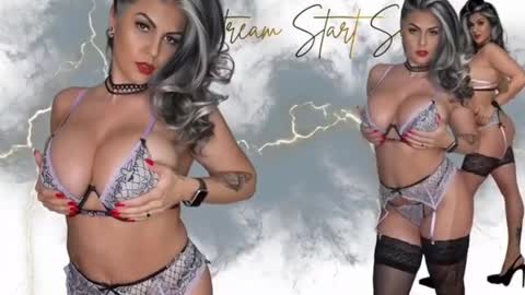 Snapshot of domixdyva chatting on February 2, 2026, 9:46 pm Dyva online show from February 2, 2026, 9:46 pm