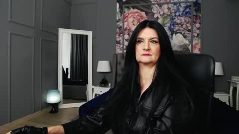 Snapshot of dommelisa chatting on December 5, 2024, 9:50 pm Dom Melisa online show from December 5, 2024, 9:50 pm