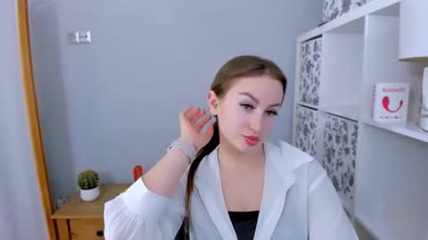 DonnaSensual online show from November 11, 2025, 5:24 pm