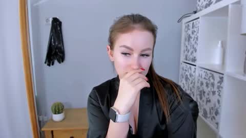 DonnaSensual online show from December 13, 2025, 8:14 pm