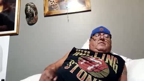 donniewolff66176493 online show from November 12, 2025, 12:00 am