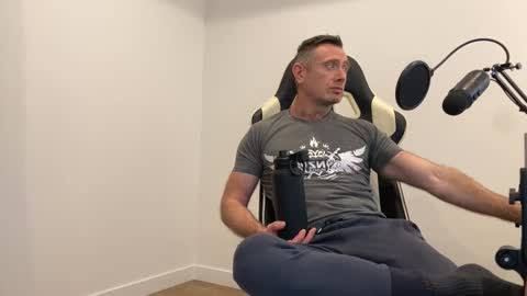 Donny online show from December 14, 2025, 9:52 pm