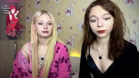 Snapshot of dontoke_ chatting on December 12, 2024, 12:44 pm Nicole online show from December 12, 2024, 12:44 pm