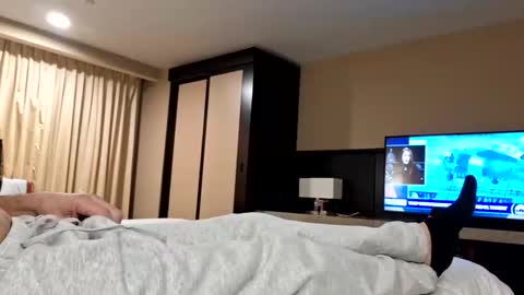 donwyan4 online show from December 17, 2025, 9:04 am