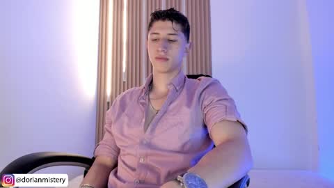 dorian_mystery online show from May 5, 2026, 11:24 pm