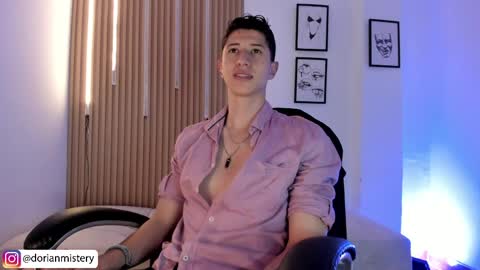 dorian_mystery online show from May 22, 2026, 2:33 pm