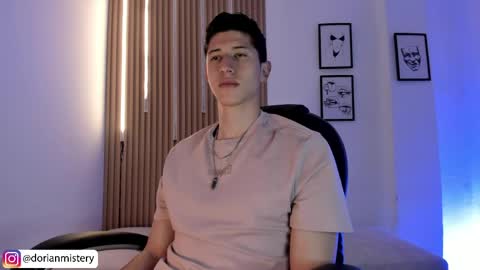 dorian_mystery online show from May 26, 2026, 1:01 am