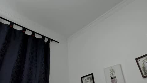 Snapshot of dorianfenix chatting on December 14, 2025, 11:09 pm Dorian Fenix online show from December 14, 2025, 11:09 pm