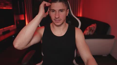 Dorian Reyes online show from November 30, 2025, 9:52 pm