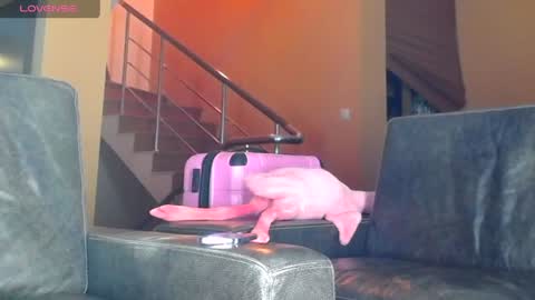 Snapshot of dorikxxxxxx chatting on October 12, 2025, 9:25 pm ALEX - follow online show from October 12, 2025, 9:25 pm