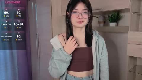 Snapshot of doris_lewis chatting on November 13, 2025, 6:12 am Maria online show from November 13, 2025, 6:12 am