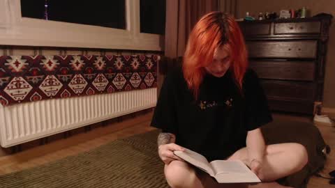 Snapshot of dosbox98 chatting on January 10, 2025, 2:45 pm stupid ass online show from January 10, 2025, 2:45 pm