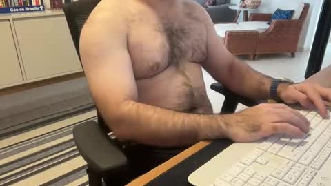 dotado_put online show from April 6, 2026, 11:33 am