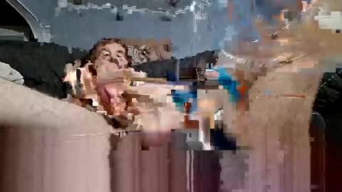 Snapshot of douchydan chatting on October 1, 2025, 4:46 pm douchydan online show from October 1, 2025, 4:46 pm