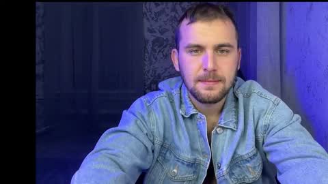 Snapshot of douglas_666 chatting on November 11, 2025, 10:21 pm douglas_666 online show from November 11, 2025, 10:21 pm