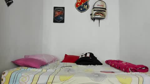 douglas_gallegos online show from December 14, 2024, 7:46 pm