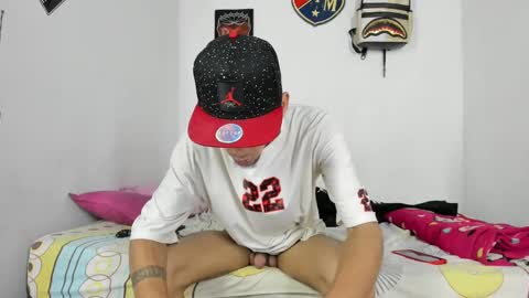 douglas_gallegos online show from December 15, 2024, 6:37 pm