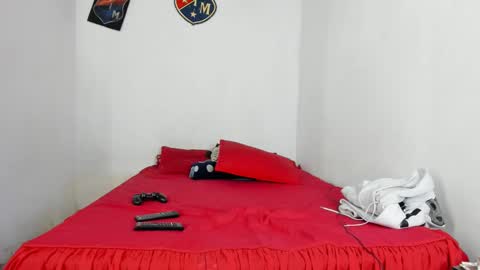 douglas_gallegos online show from February 15, 2025, 11:36 pm