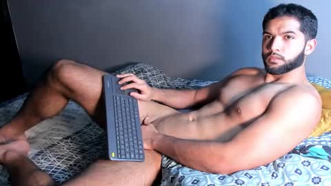 douglasskingjr online show from November 5, 2025, 12:27 pm