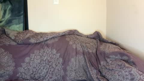 dove_love22 online show from October 11, 2025, 12:10 am