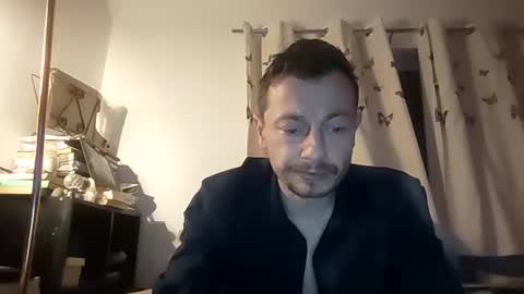 doveyfinn88 online show from December 4, 2025, 1:48 am