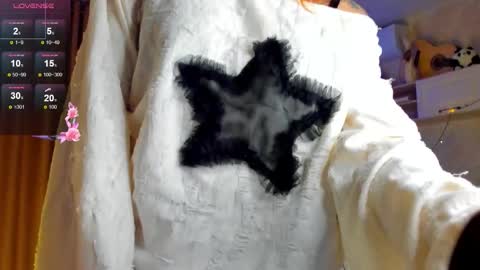 Snapshot of dragonflyliza chatting on November 24, 2025, 5:45 pm dragonflyliza online show from November 24, 2025, 5:45 pm