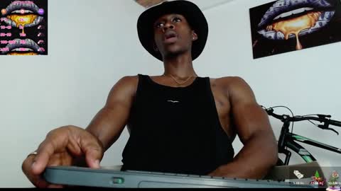 Snapshot of drake_brown_23 chatting on January 17, 2025, 4:06 am Drake 23 online show from January 17, 2025, 4:06 am