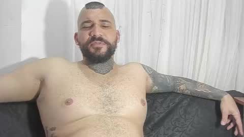 Snapshot of drake_white1 chatting on February 4, 2025, 3:44 am drake whitee Independent Model online show from February 4, 2025, 3:44 am