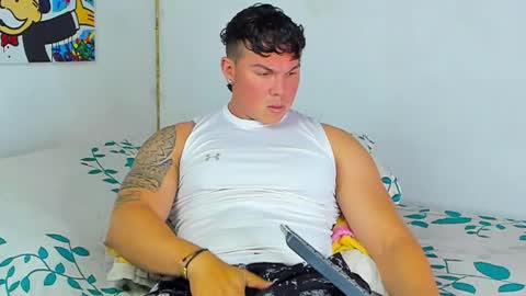 drake_xion1 online show from November 18, 2025, 4:11 pm