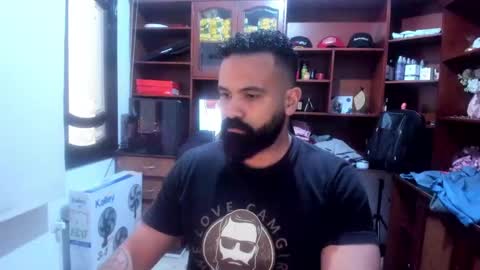 Snapshot of drako_argenti_ chatting on December 6, 2024, 2:49 pm Drako online show from December 6, 2024, 2:49 pm