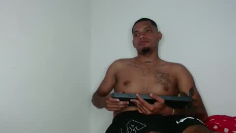 Snapshot of drako_monstercock chatting on January 27, 2025, 9:55 am drako_monstercock online show from January 27, 2025, 9:55 am