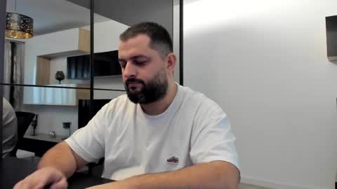 Draven A online show from February 13, 2025, 5:58 am