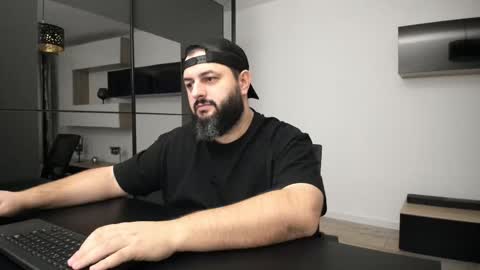 DravenPeak online show from December 17, 2025, 3:07 pm