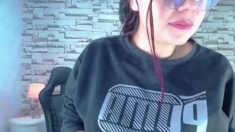 Snapshot of draviana_a chatting on October 7, 2025, 3:25 am Draviana online show from October 7, 2025, 3:25 am