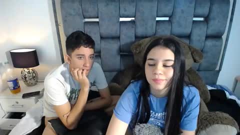 -- nicolle and jhon -- online show from March 5, 2025, 8:21 am