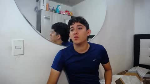 Snapshot of dravith_and_valery chatting on February 6, 2026, 7:23 am -- nicolle and jhon -- online show from February 6, 2026, 7:23 am