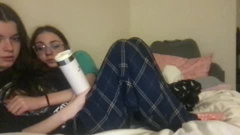 ur dream girl online show from January 22, 2025, 8:29 am