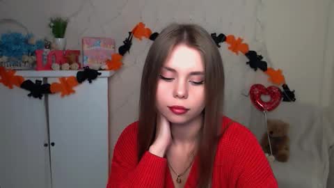 Snapshot of dream_mari chatting on October 14, 2025, 5:41 am Mari online show from October 14, 2025, 5:41 am