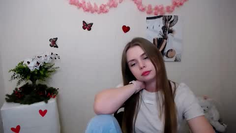 Mari online show from March 25, 2026, 6:41 am