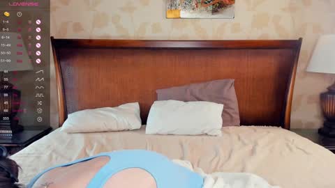 Hi Im Monika Welcome to my room online show from September 17, 2025, 7:26 pm