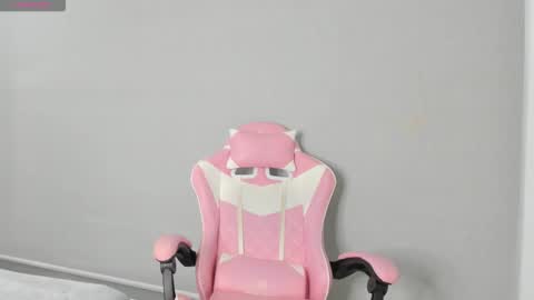 Snapshot of dream_team4 chatting on November 20, 2025, 12:05 pm dream team online show from November 20, 2025, 12:05 pm