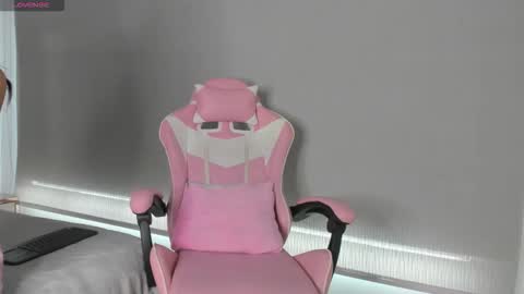 Snapshot of dream_team4 chatting on November 27, 2025, 6:21 pm dream team online show from November 27, 2025, 6:21 pm