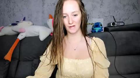 Snapshot of dreamesoul chatting on December 4, 2025, 1:31 pm dreamesoul online show from December 4, 2025, 1:31 pm