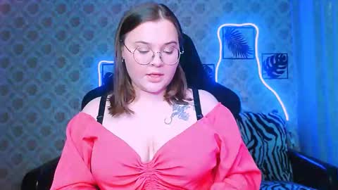 dreamforyoue2 online show from November 20, 2025, 8:08 pm