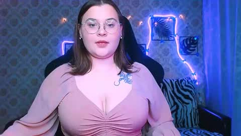 Snapshot of dreamforyoue2 chatting on December 19, 2025, 7:32 pm dreamforyoue2 online show from December 19, 2025, 7:32 pm