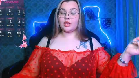 dreamforyoue2 online show from May 14, 2026, 7:53 pm